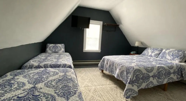 Четырёхместный номер Comfort Cranmore Mountain Lodge Bed & Breakfast