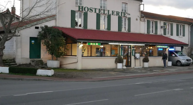 hostellerie des voyageurs, Boek Hotel Hotels in Franche-Comte met ontbijt, Ontbijt
