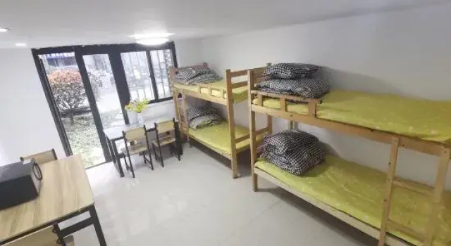 Кровать в общем номере Zebra Residence (Ping'an Branch), Shanghai
