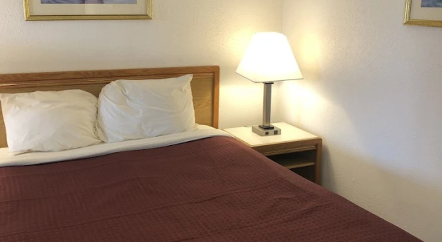 Двухместный номер Standard FourWinds INN