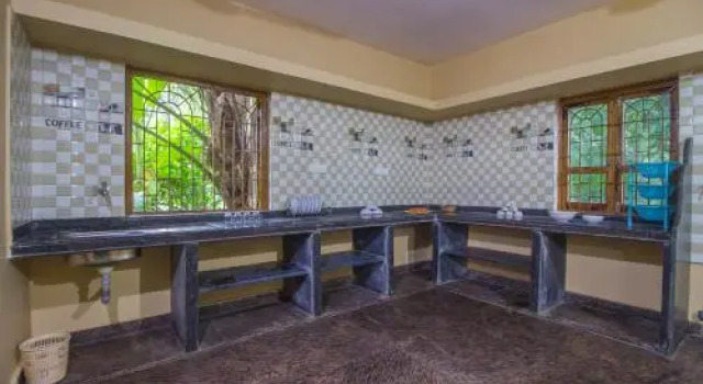 3Bedroom House Mandrem, Varaa Hotelli Mandrem Pohjois-Goa