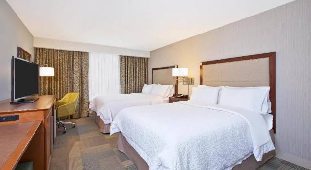 Четырёхместный номер Standard Hampton Inn by Hilton West Bloomfield Novi
