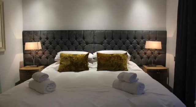 Апартаменты Apt 2, Frasers Close