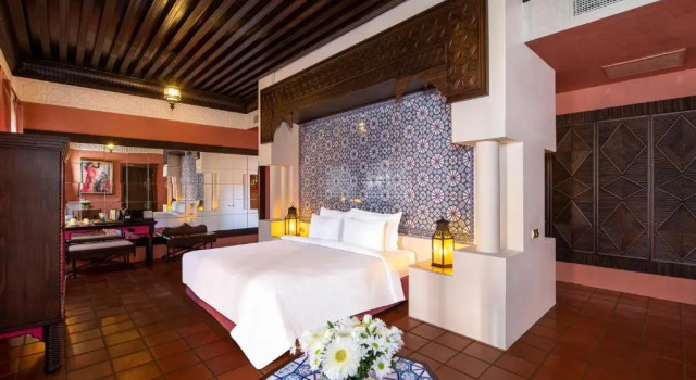Люкс Orient с джакузи Rixos Park Belek - The Land Of Legends Access