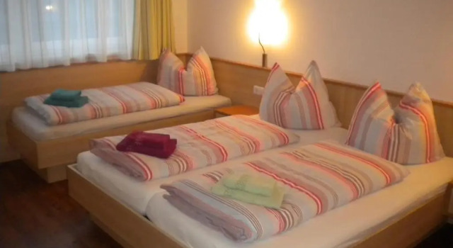 Appartement Andi, Rezerwuj Apartament Hotele w Salzburg z parkingiem, Parking