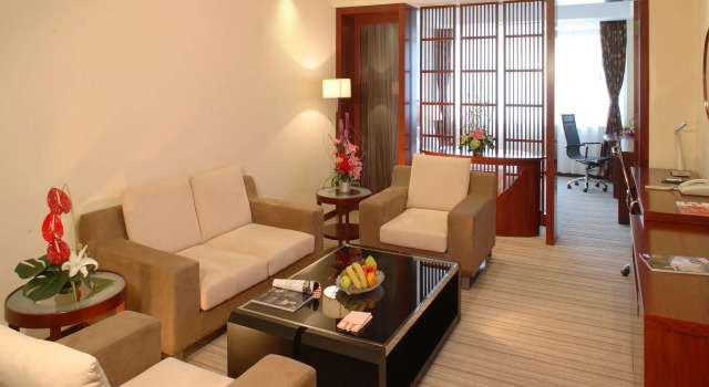 Люкс Superior Oriental Garden Hotel