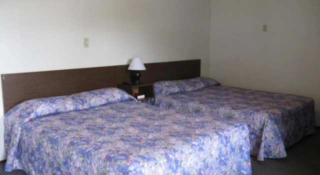 Четырёхместный номер Standard Clarketon Motel - Maggie Valley