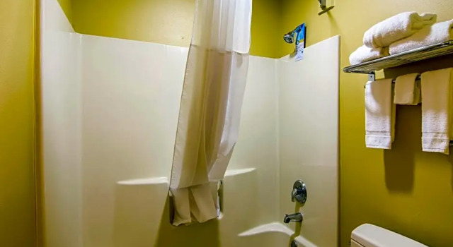 Standardowy pokój Quality Inn Jasper