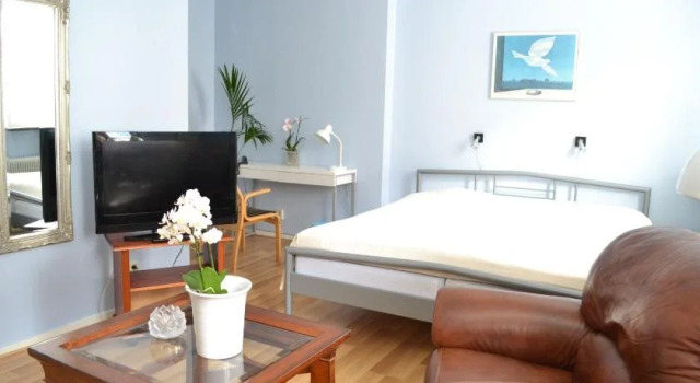 Hotell City, Book Hotel  