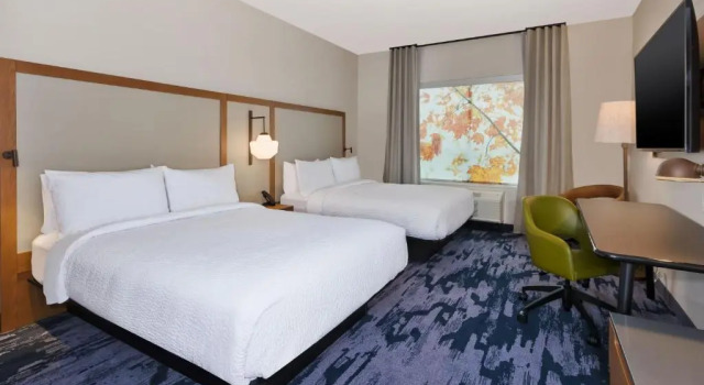 Четырёхместный номер Standard Fairfield by Marriott Inn & Suites Grand Rapids North