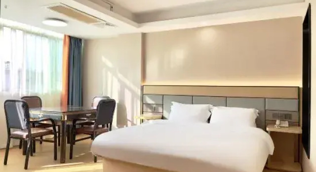Suite De lujo Crown Hotel (Sanling Plaza Food Street Branch, Xianyou Bus Station, Putian)