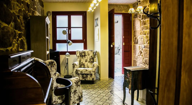 A Casa da Igrexa, 予約 ホテル リバダビア オウレンセ