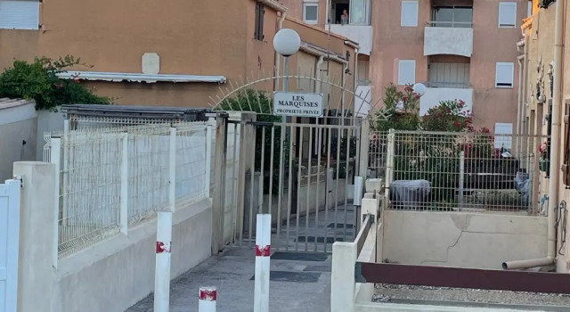 Soleil des Marquises, Rezerwuj Apartament Hotele w Frontignan z parkingiem, w pobliżu Frontignan Plage, Parking