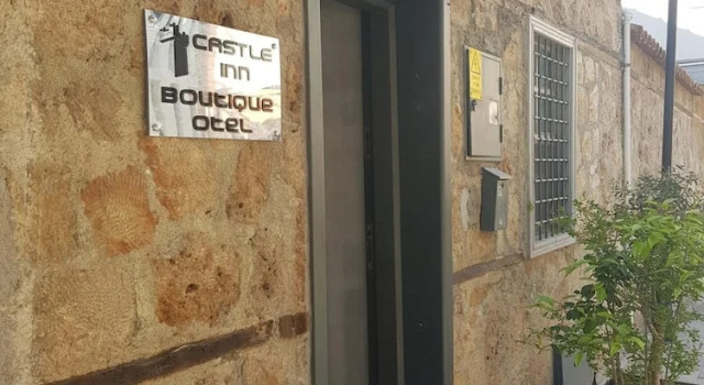 Castle Inn Boutique Hotel, Забронировать Бутик-отель Калеичи 
