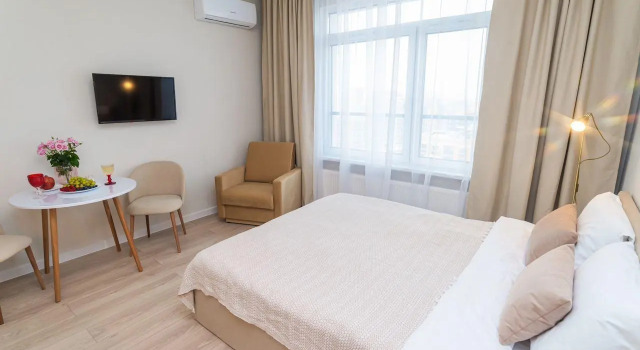 Spacious studio on Aviatorov Street, Book Apartment Moscow Russia
