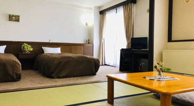 Hotel Belle-Cour Inomata, Buchen Sie Hotel Hotels in Koshinetsu mit Parkplatz, Parkplätze