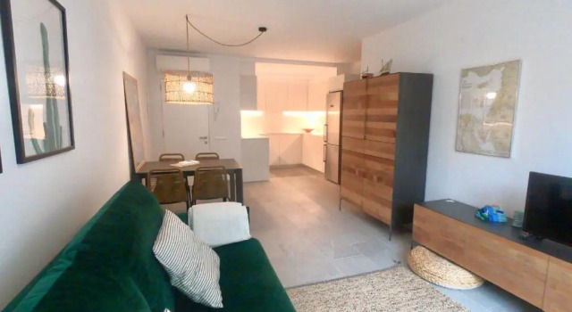 Apartamento nuevo en el centro con garaje, Забронировать Апартаменты/квартира Апартаменты Кадакес, рядом с S'Alqueria Petita Beach, Апартаменты/квартира