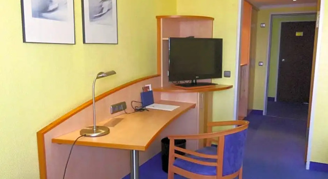 Одноместный номер Business TOP Kongresshotel Europe