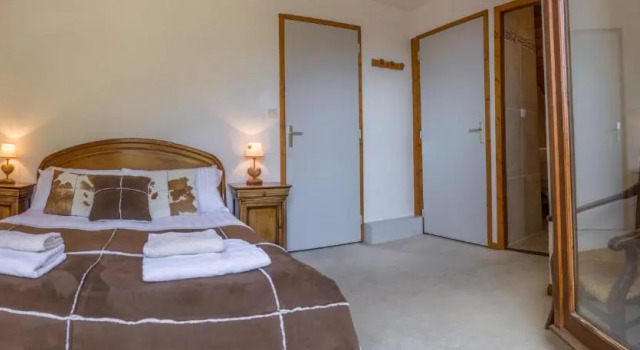 Ski Peak - Chalet Lucette - bijoux style 200m from the piste, Забронировать Шале Виллы Овернь-Рона-Альпы, Вилла