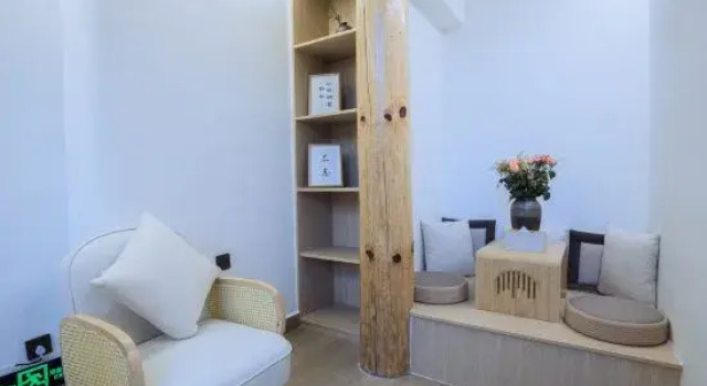 Jili Private Luxury Snow Mountain Scenic Resort Courtyard (Sifang Street Store), Забронировать Курортный отель Курортные отели Лицзян, рядом с Улица Сквер-стрит Древнего города Даянь, Курортный отель