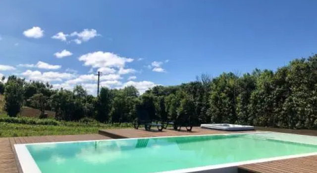Quinta dos Sabores Farm House, Забронировать Фермерский дом Отели Рабу-ди-Пейши с парковкой, Парковка