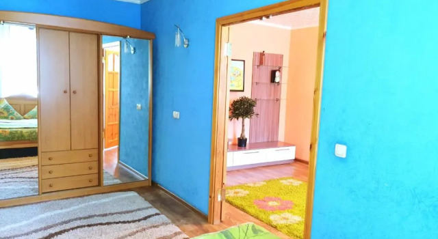 Апартаменты Apartment naprotiv Dvortsa Sporta na Nazarbaeva 1