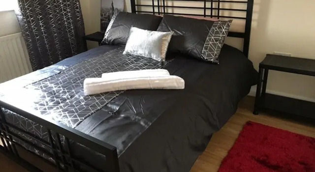 excessivEDemand, Prenota Hotel Thorne South Yorkshire