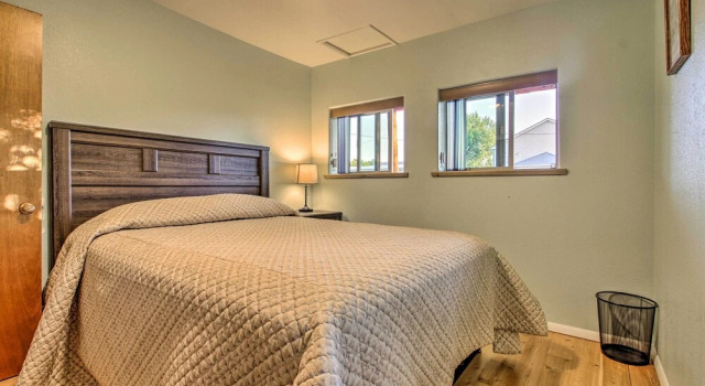 Коттедж Pet-Friendly Augusta Cabin - Walk to Main Street