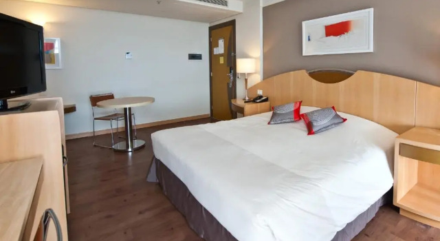 Полулюкс Отель Nacional Inn Jaragua Sao Paulo