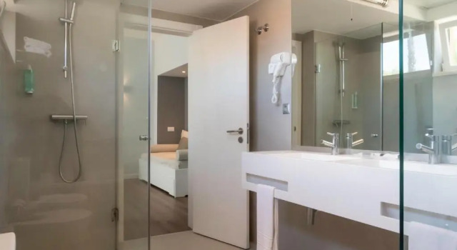 Люкс с видом на море Hotel Baia