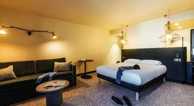 Четырёхместный люкс Standard ibis budget Rouen Centre Rive Gauche