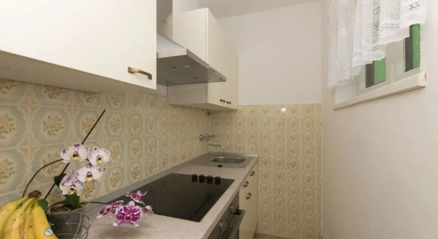 Apartment In the Shadow, Забронировать Апартаменты/квартира Отели Жаборич с парковкой, Парковка
