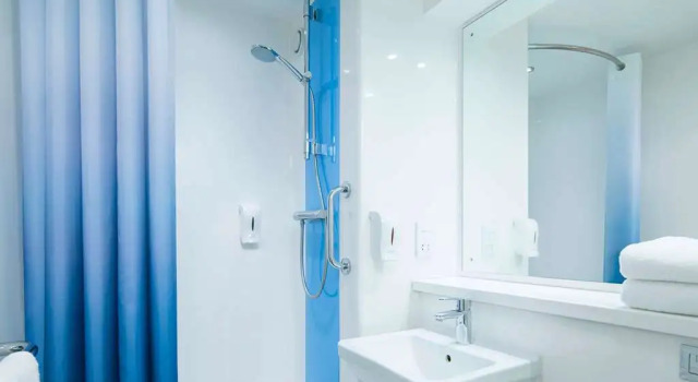 Travelodge York Monks Cross, Rezervați Hotel York 