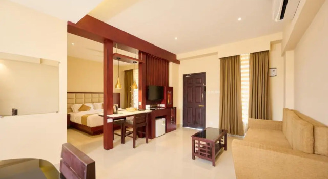 Полулюкс Thekkady Gavi Suites