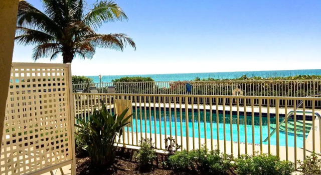 Студия Deluxe The Beach on Longboat Key - Studio 103 , 1 bdrm 225