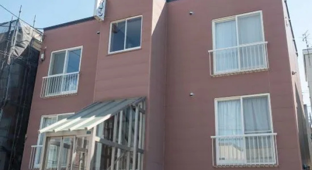 KM HEIGHTS [16-minute walk from JR Shiraishi Station]