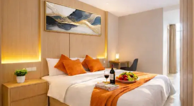 Люкс Deluxe Jiangjing International · Ezzy Urban CultureHub Hotel (Shiquan Hanjiang Ancient City Branch)