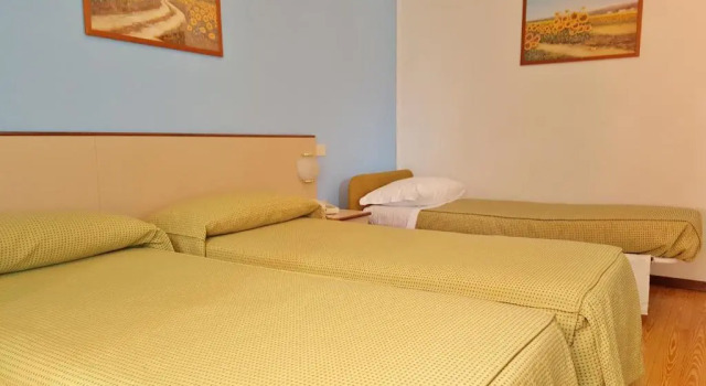 Трёхместный номер Standard Hotel Italie et Suisse