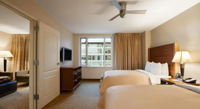 Четырёхместный номер Standard Homewood Suites by Hilton Baltimore