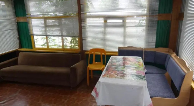 Hotel U Zakarii, Забронировать Отель Отели Соль-Илецка с парковкой, Парковка