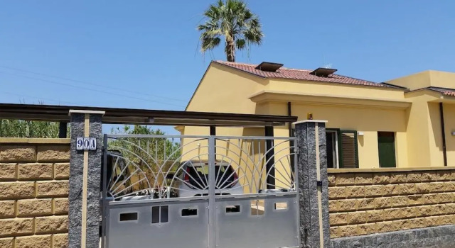 Коттедж с 2 комнатами Detached house with garden
