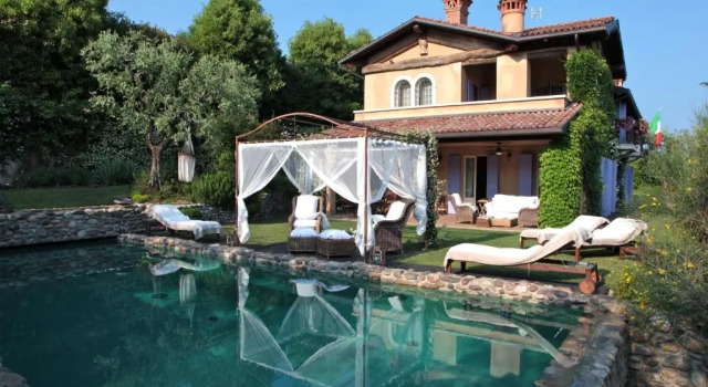 Двухместный номер Standard с видом на озеро La Criolda Charme Luxury Villa Resort