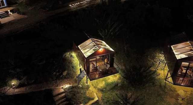 Glass Cabins & Cafe by Urban Monk