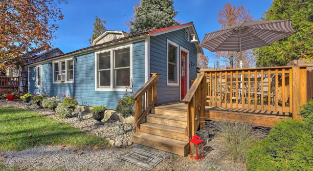Коттедж Walk to Lake George! Bolton Landing Cottage