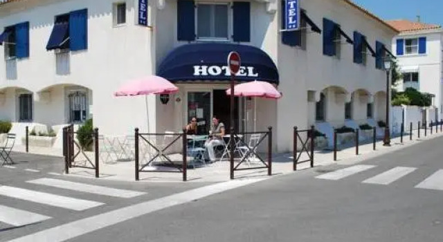 Номер Standard Hôtel Les Arcades
