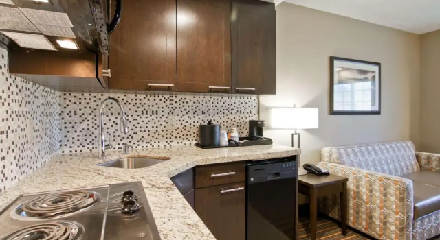 Двухместный люкс Deluxe Best Western Plus Woodstock Inn & Suites