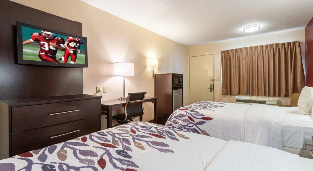 Четырёхместный номер Standard Red Roof Inn Sacramento - Elk Grove