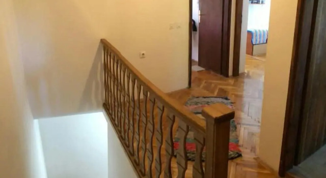 Коттедж House near Cetinje