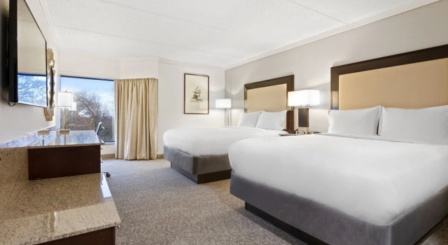 Четырёхместный номер Deluxe Woodcliff Hotel and Spa