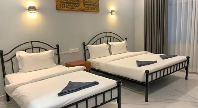Семейный номер Deluxe с балконом Number 9 Hotel